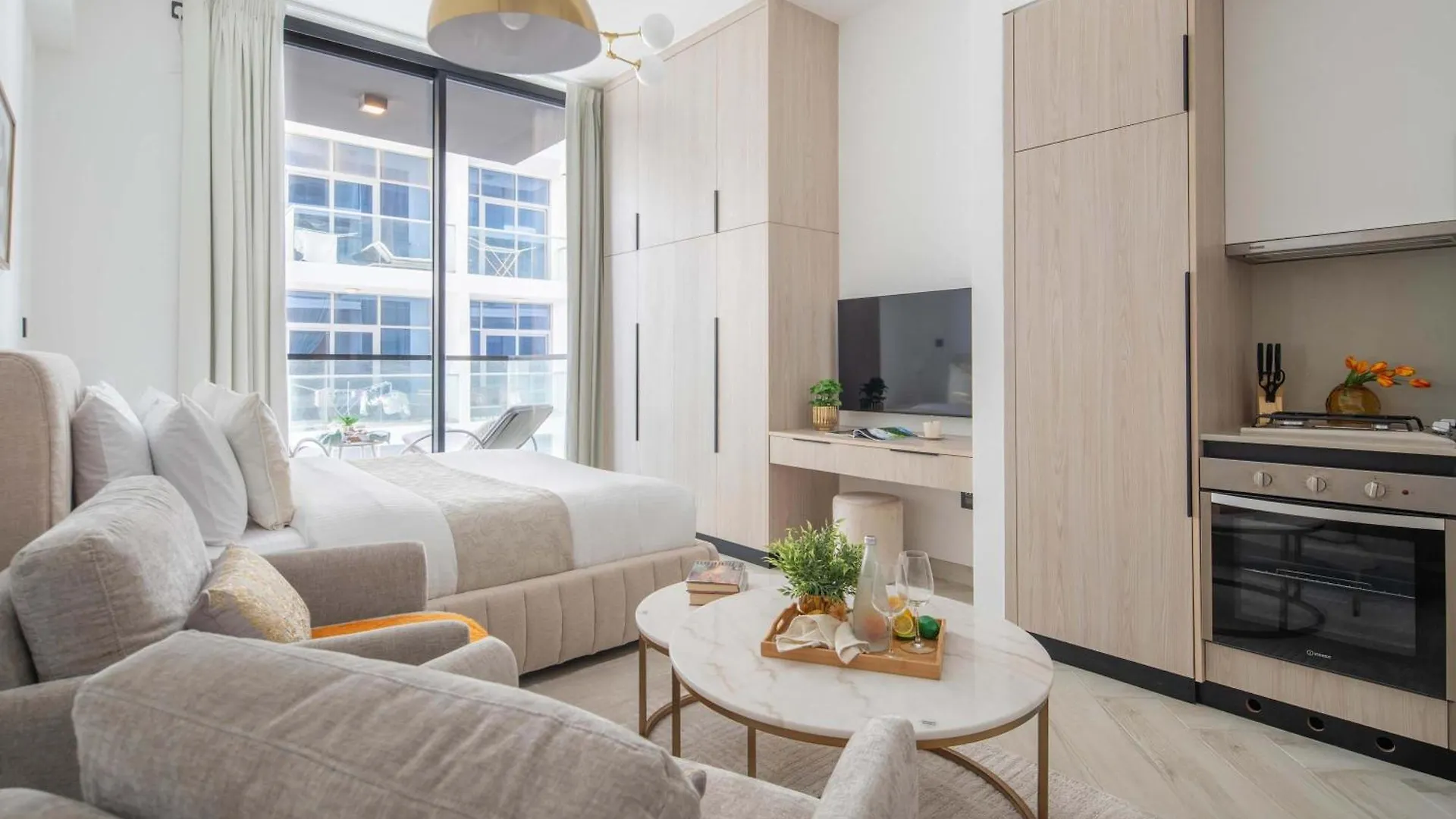 Frank Porter - Empire Residences Dubai Apartment