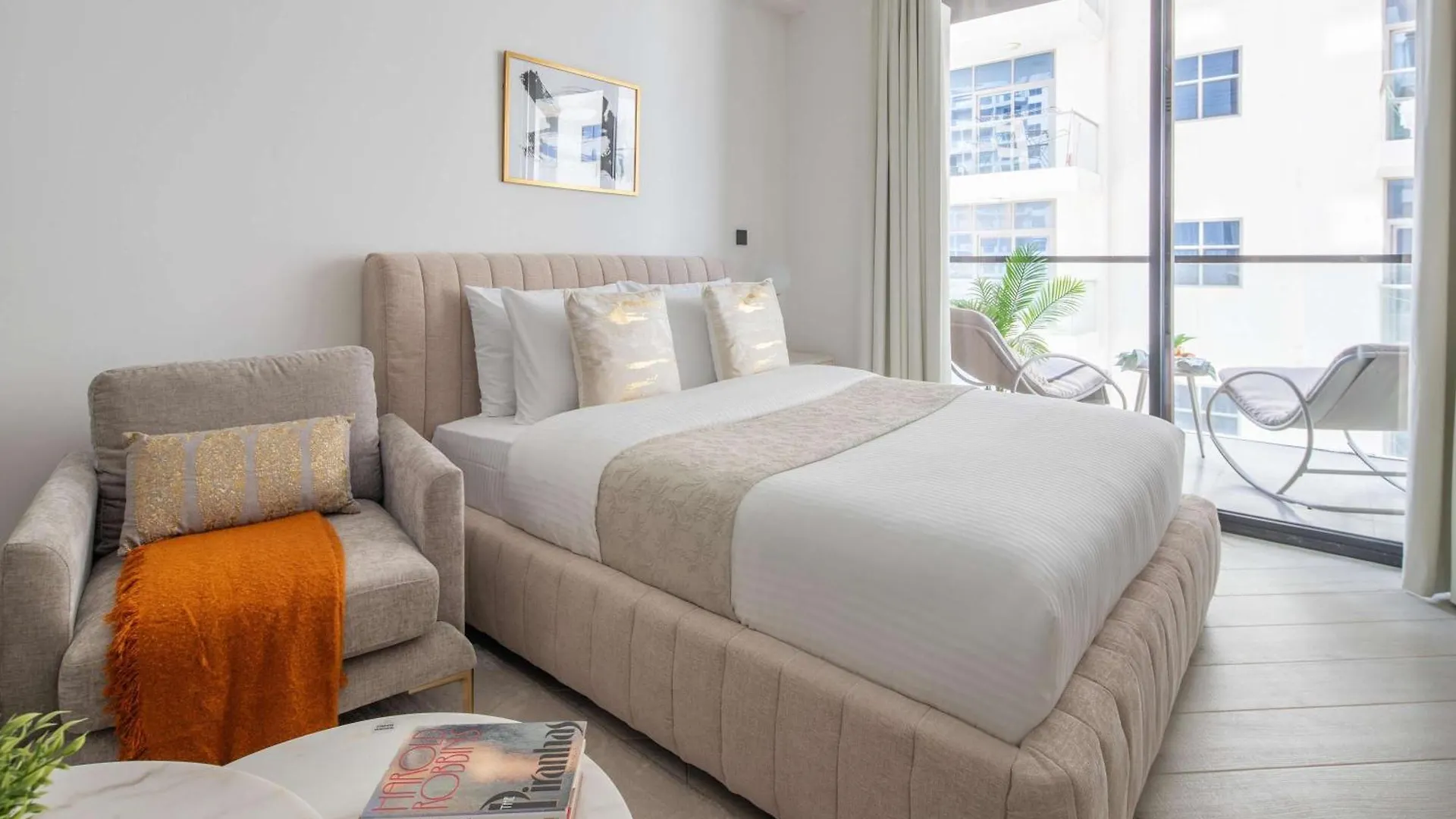 Frank Porter - Empire Residences Dubai